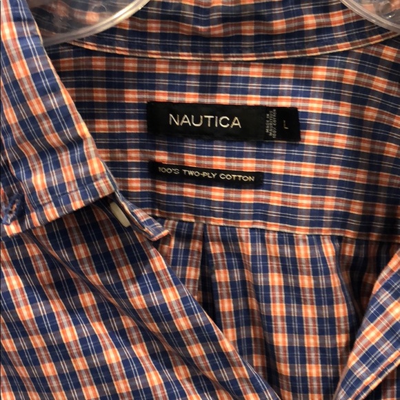 Nautica button down size large - Picture 3 of 4